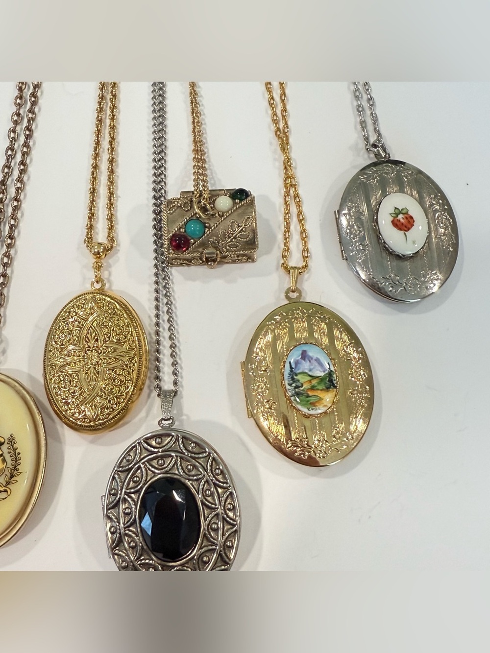 Vintage Avon 1928 Locket Bundle Floral Victorian Style Porcelain Hand Painted - Picture 2 of 9